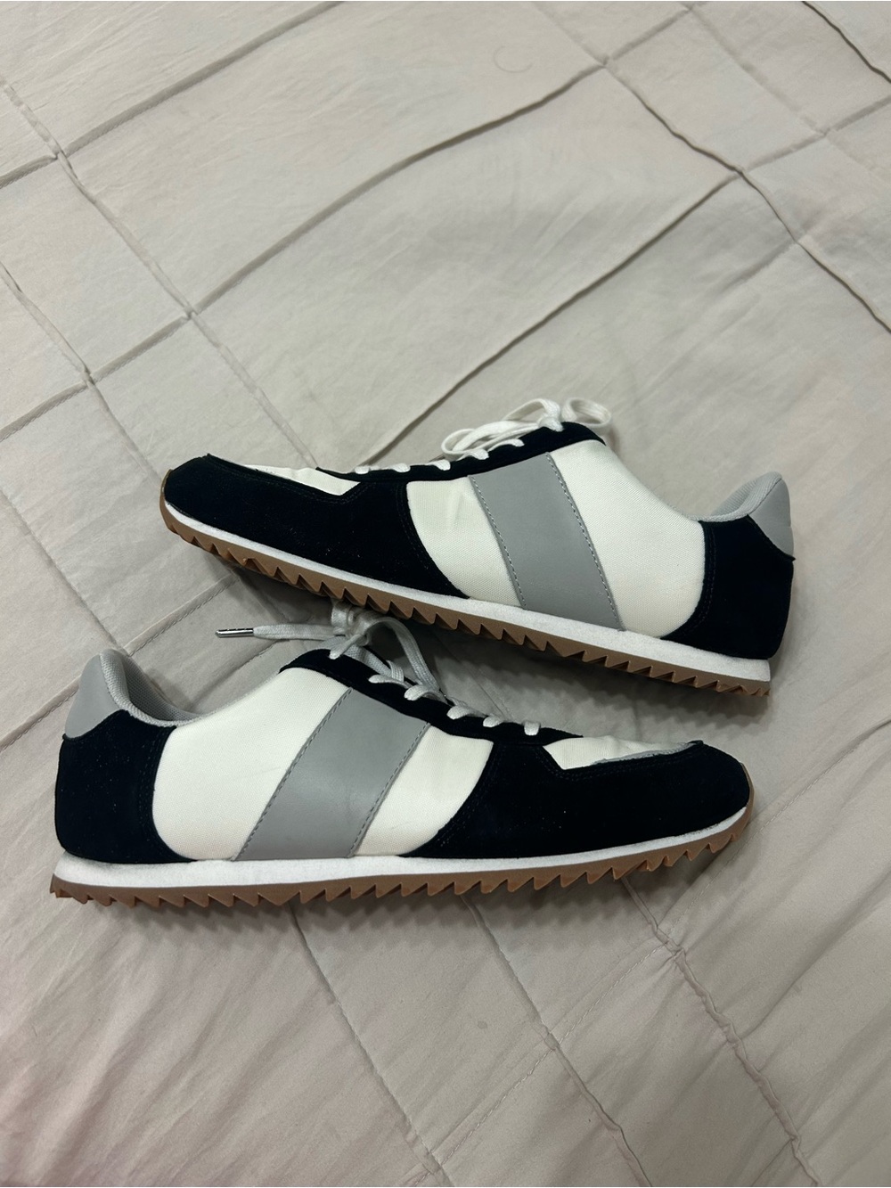 J. Crew - Women's Lifestyle White, Black & Gray Sneakers, Size 10.5